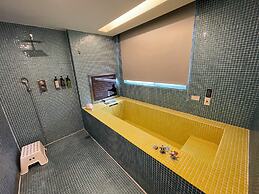 YA-NOLD Hot Spring Hotel