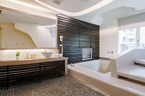 YA-NOLD Hot Spring Hotel