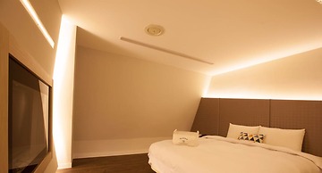 YA-NOLD Hot Spring Hotel