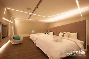 YA-NOLD Hot Spring Hotel