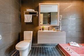 YA-NOLD Hot Spring Hotel