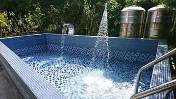 St. Petersburg Manor