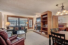 Roomy Condo With Great Amenities - VS643 by RedAwning