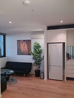 Southern Cross CBD Apartment