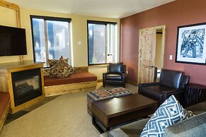 Newly updated in Canyons Village Next to Slopes by RedAwning - Save 20