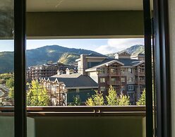 Newly updated in Canyons Village Next to Slopes by RedAwning - Save 20