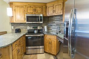 Newly updated in Canyons Village Next to Slopes by RedAwning - Save 20