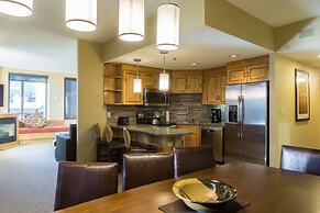 Newly updated in Canyons Village Next to Slopes by RedAwning - Save 20