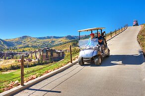 Grand Summit the Best Location in Canyons Village by RedAwning - Save 