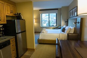 Grand Summit the Best Location in Canyons Village by RedAwning - Save 