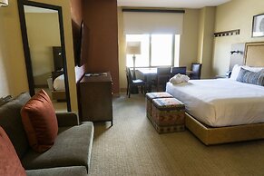 Renovated Studio with All of the Necessities by RedAwning - Save 20% o