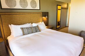 Deluxe condo in newly remodeled Grand Summit Hotel by RedAwning - Save