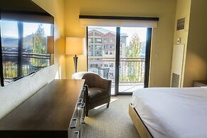 Fully Renovated Suite with Full Kitchen by RedAwning - Save 20% on 7+ 