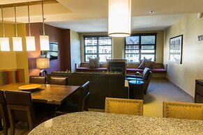 Prime Canyons Village ski in/out location by RedAwning - Save 20% on 7