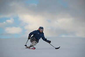 Prime Canyons Village ski in/out location by RedAwning - Save 20% on 7