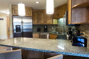 Luxury suite in the heart of Canyons Village by RedAwning - Save 20% o