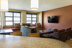 Luxury suite in the heart of Canyons Village by RedAwning - Save 20% o