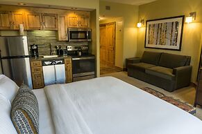 Grand Summit views and location, next to slopes by RedAwning - Save 20