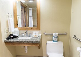 Unbeatable views from totally renovated studio by RedAwning - Save 20%