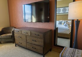 Unbeatable views from totally renovated studio by RedAwning - Save 20%