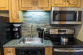 Grand Summit Hotel, a Ski in/out by RedAwning - Save 20% on 7+ Nights!