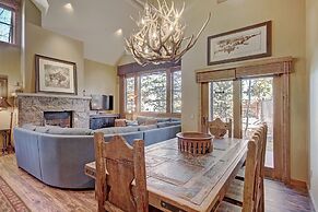 Premier 2-story Townhome Minutes From Winter Activities 3 Bedroom Town