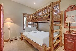 Premier 2-story Townhome Minutes From Winter Activities 3 Bedroom Town