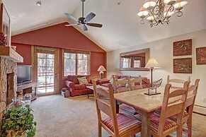 Bright + Scenic 2br - 7ppl Steps To Ski Lifts + Main Street 2 Bedroom 