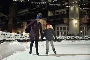 Elegant 3 Bedroom Condo Lodge at Vail by RedAwning - Save 20% on 7+ Ni