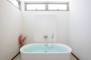 Laem Ka Residence by Tropiclook