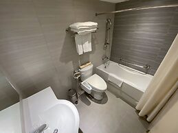 Green World Triplebeds Hotel