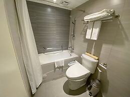 Green World Triplebeds Hotel