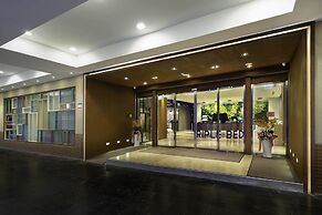 Green World Triplebeds Hotel