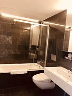 Lucerne Lake View Apartments