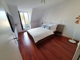 Lucerne Lake View Apartments