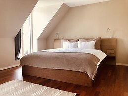 Lucerne Lake View Apartments