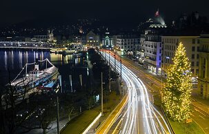 Lucerne Lake View Apartments