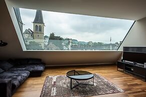 Lucerne Lake View Apartments