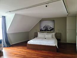 Lucerne Lake View Apartments