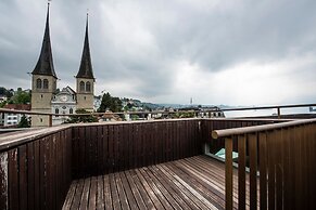 Lucerne Lake View Apartments