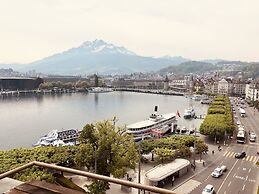 Lucerne Lake View Apartments