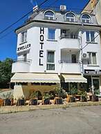 Hotel Jeweller