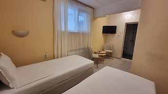 Hotel Jeweller