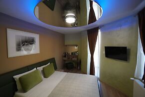 Hotel Jeweller
