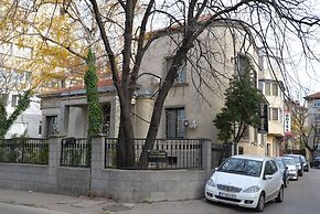 The English Guest House