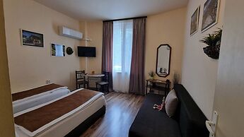The English Guest House