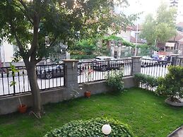 The English Guest House