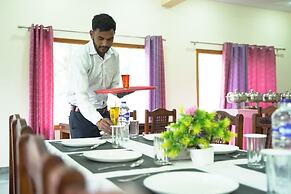 Damyanti Hotel And Resort