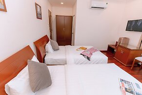 DAHLIALAND SAIGON HOTEL & SWIMMING POOL