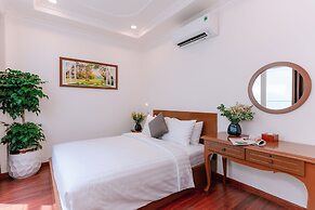 DAHLIALAND SAIGON HOTEL & SWIMMING POOL